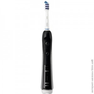 Электрическая зубная щетка  Oral-B Trizone 1000/D20 BLack, контейнер